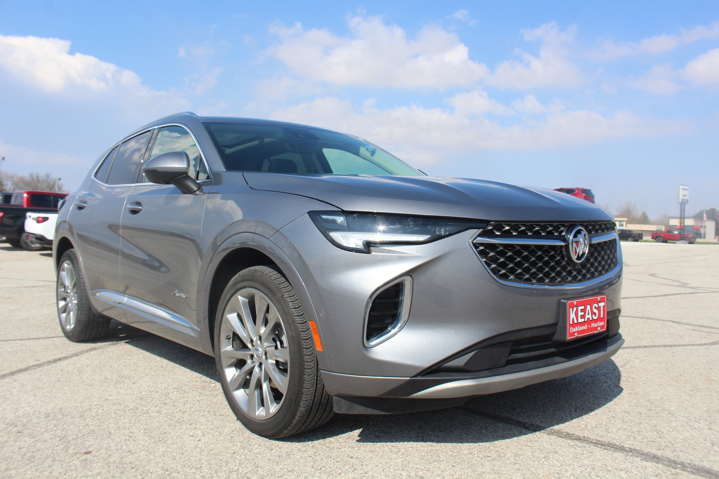 Used 2022 Buick Envision Avenir w/ Technology Package II FWD image 5