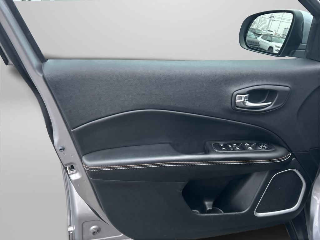Used 2020 Jeep Compass Latitude w/ Cold Weather Group image 22
