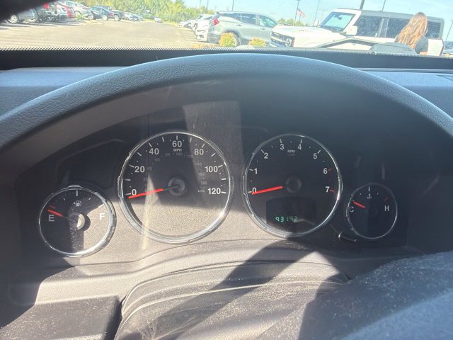 Used 2010 Jeep Liberty Sport AWD/4WD image 12