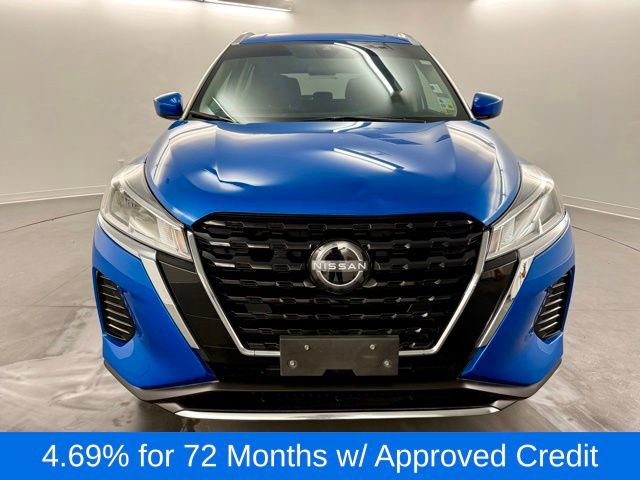 Used 2022 Nissan Kicks SV image 2