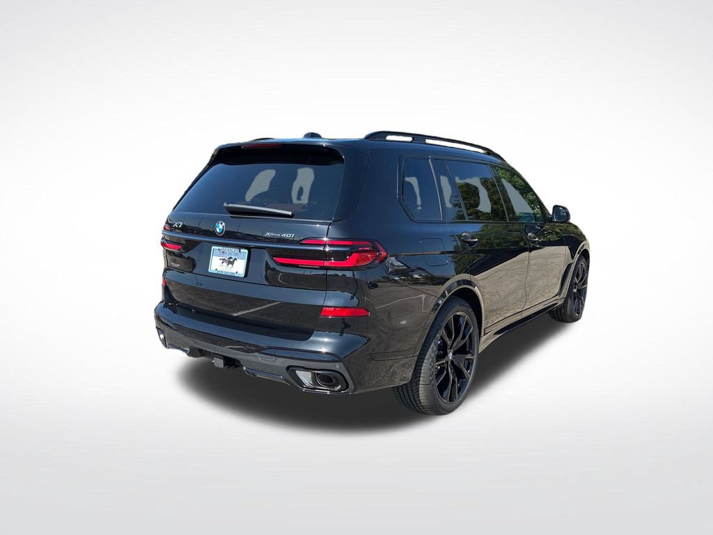 New 2027 BMW X7 xDrive40i w/ M Sport Package AWD/4WD image 3