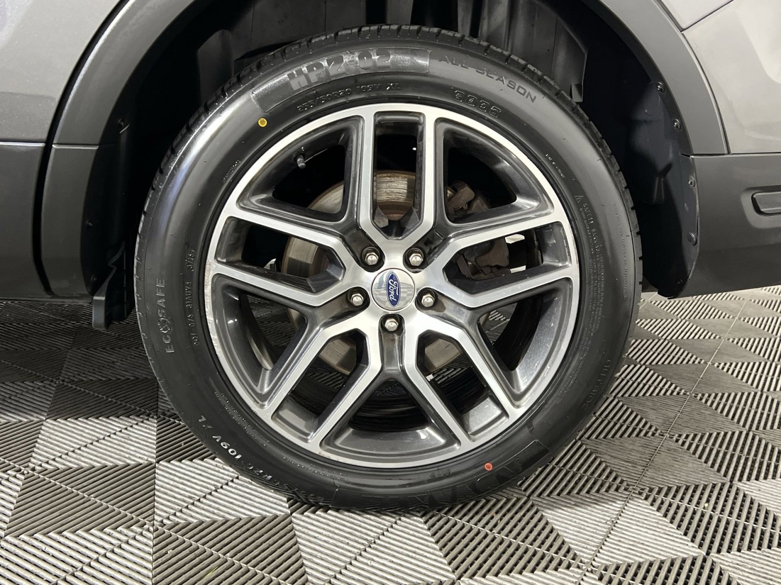 Used 2019 Ford Explorer Sport w/ Equipment Group 401A image 12