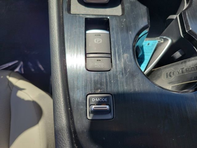 Used 2024 Nissan Rogue SV w/ SV Premium Package image 22