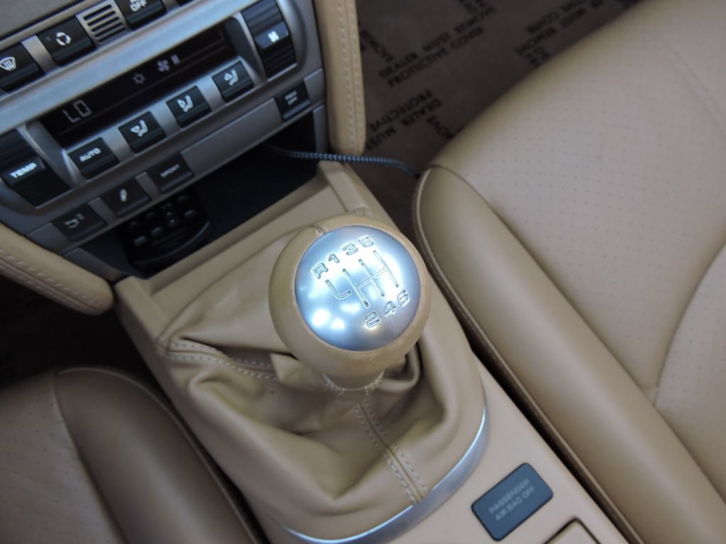 Used 2006 Porsche 911 Carrera 4S AWD/4WD image 71