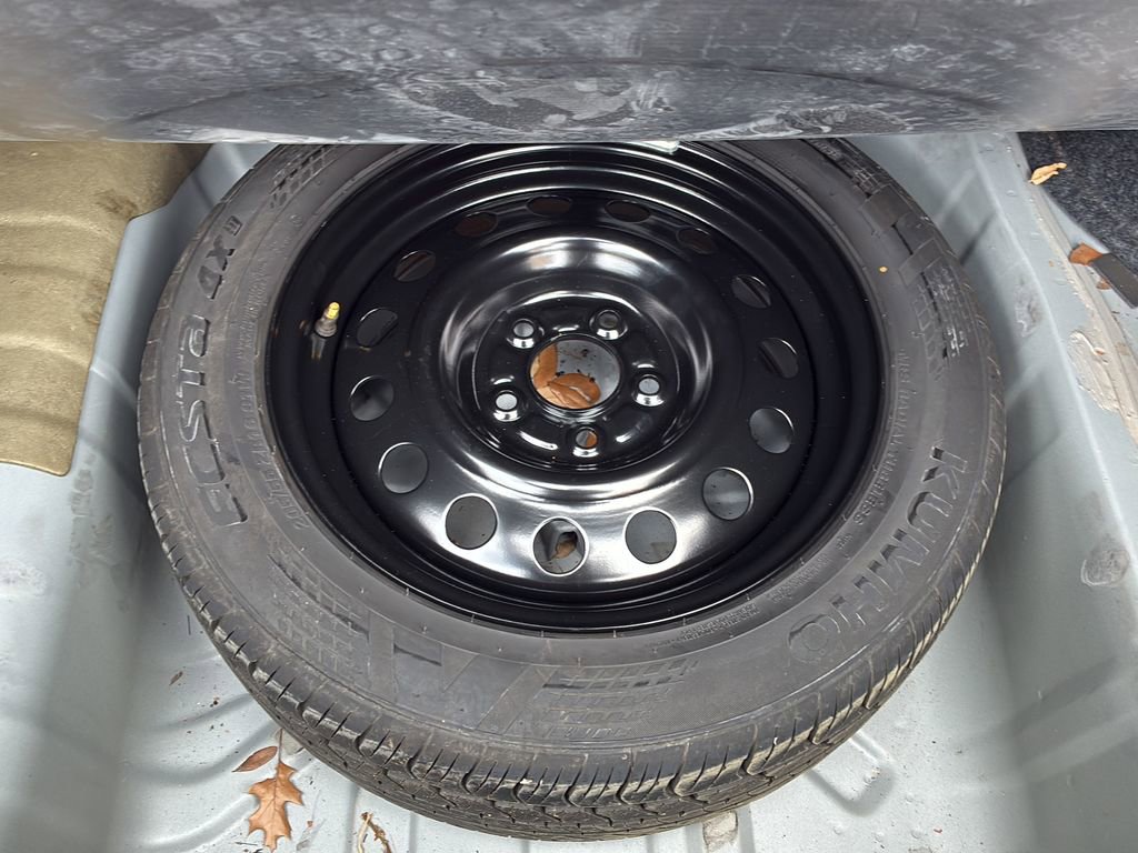 Used 2014 Nissan Sentra S FWD image 39