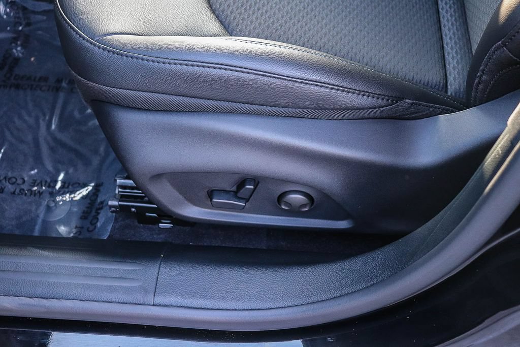 New 2026 Jeep Compass Latitude AWD/4WD image 24