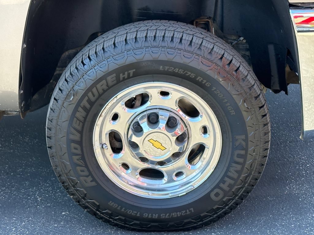 Used 2008 Chevrolet Silverado 2500 LT w/ 1LT Convenience Package AWD/4WD image 13