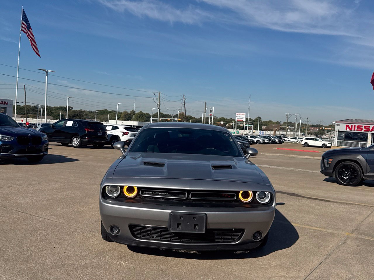 Used 2017 Dodge Challenger R/T w/ Driver Convenience Group RWD image 6