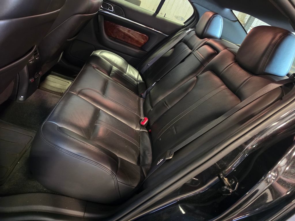 Used 2014 Lincoln MKS AWD w/ Equipment Group 201A image 7