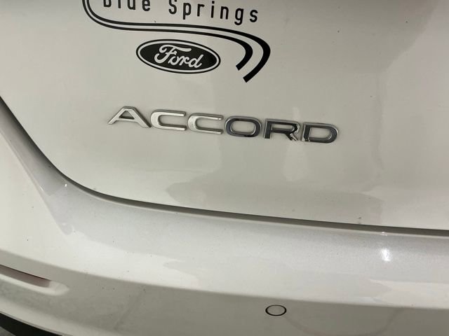 Used 2023 Honda Accord Touring image 6