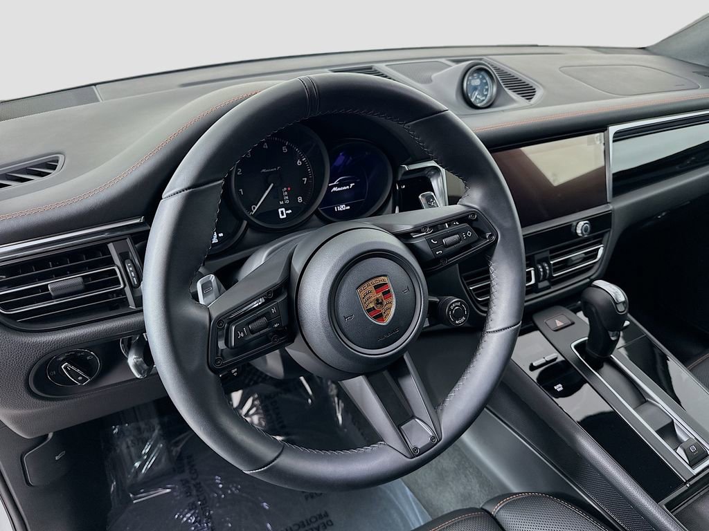 Certified 2026 Porsche Macan Turbo AWD/4WD image 12