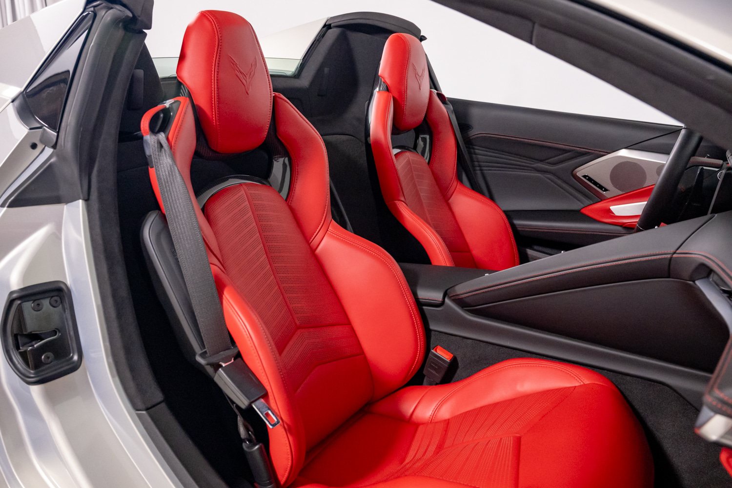 Used 2024 Chevrolet Corvette Z06 RWD image 26