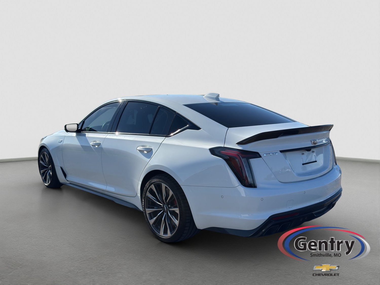 Used 2025 Cadillac CT5 V Blackwing w/ Carbon Fiber 2 Package RWD image 4
