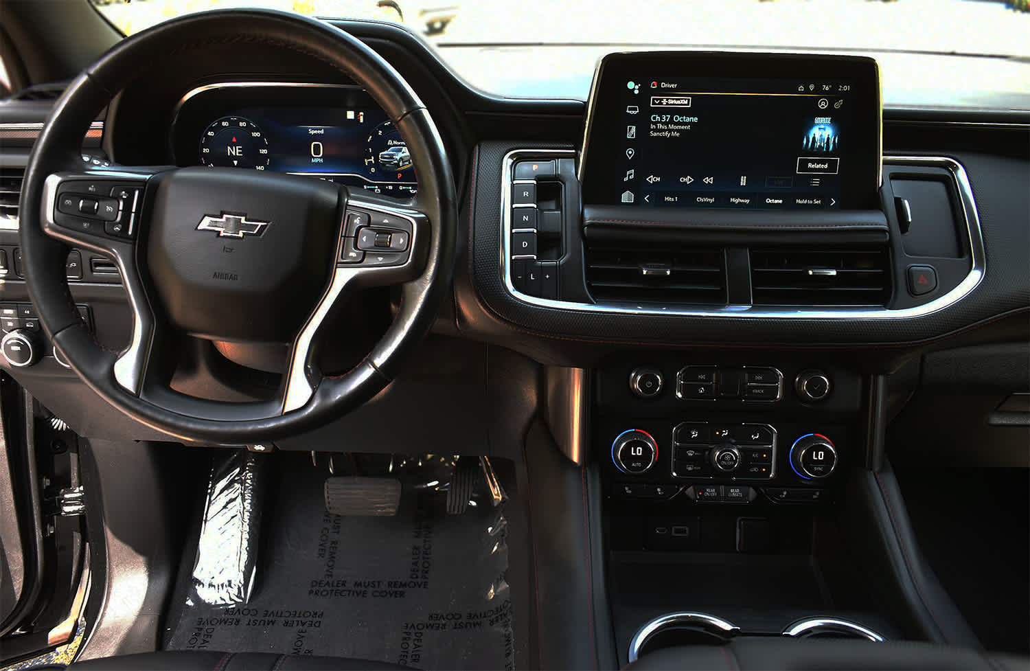 Used 2022 Chevrolet Suburban RST w/ Sport Performance Package AWD/4WD image 14