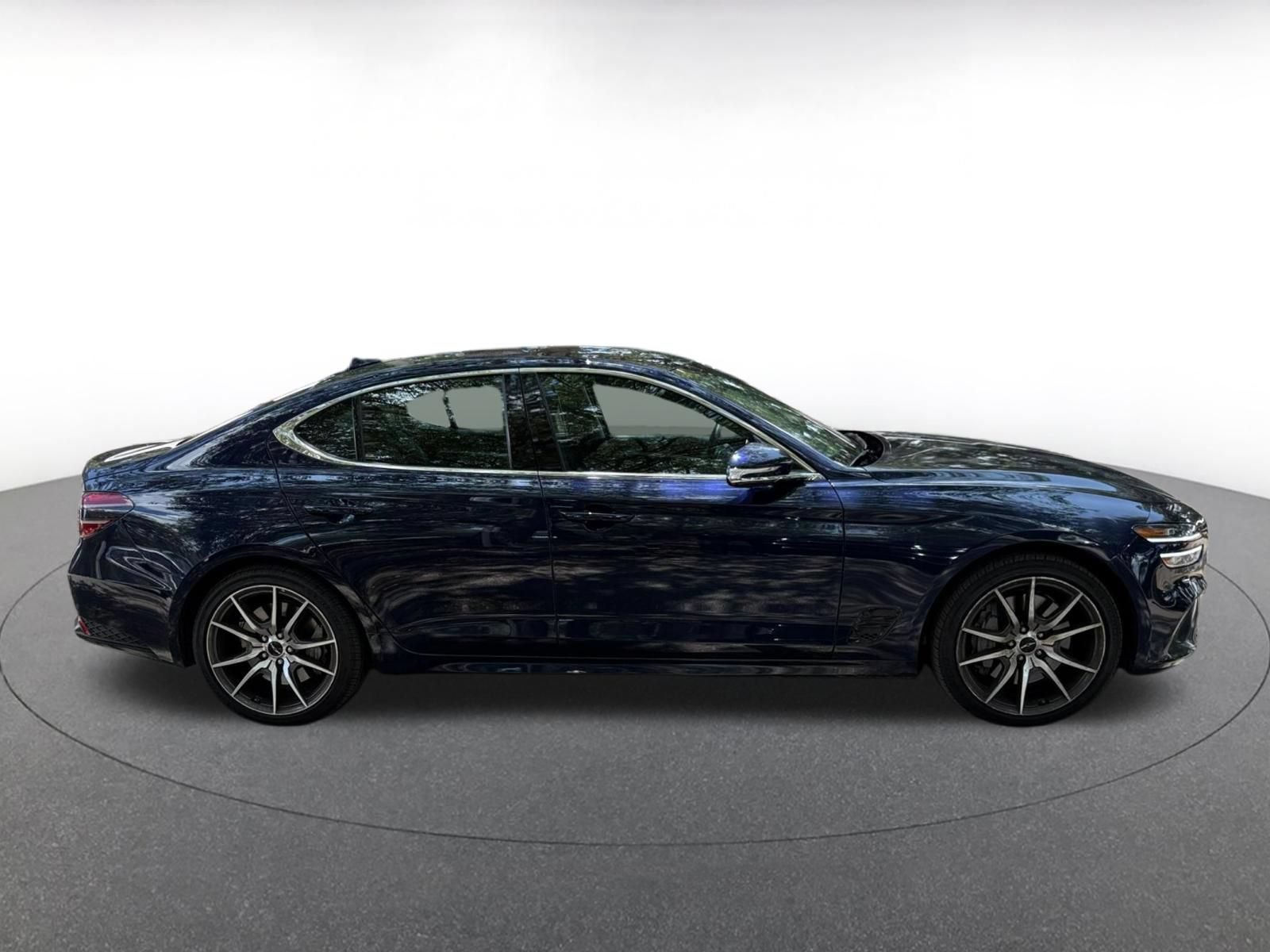 Used 2026 Genesis G70 2.5T RWD image 8