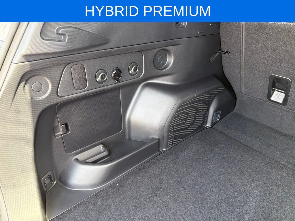 Certified 2025 Subaru Forester Premium AWD/4WD image 30
