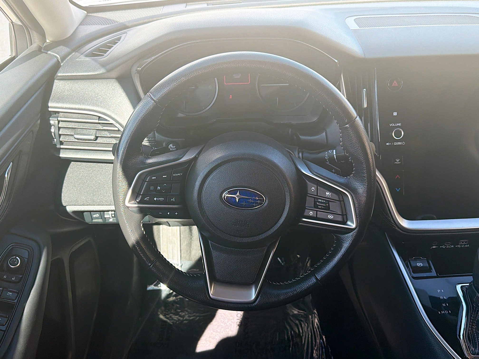 Used 2025 Subaru Outback Premium AWD/4WD image 18