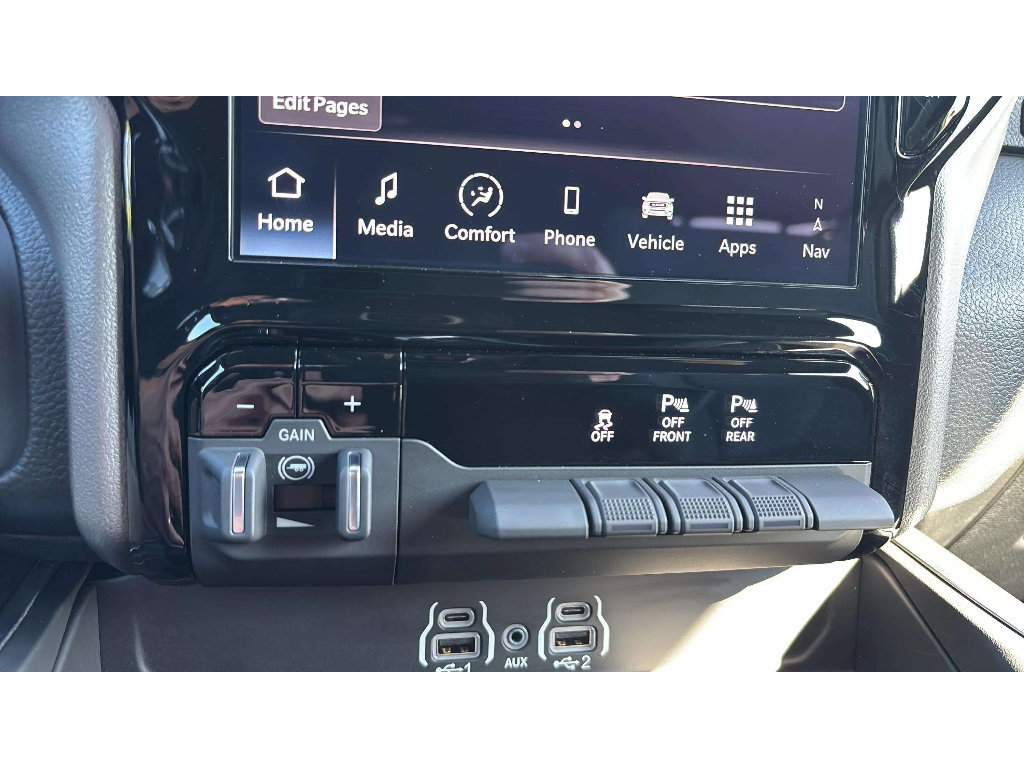 Used 2025 RAM 1500 Big Horn AWD/4WD image 19