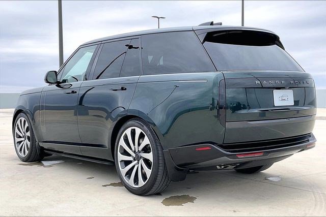 New 2026 Land Rover Range Rover SE image 3