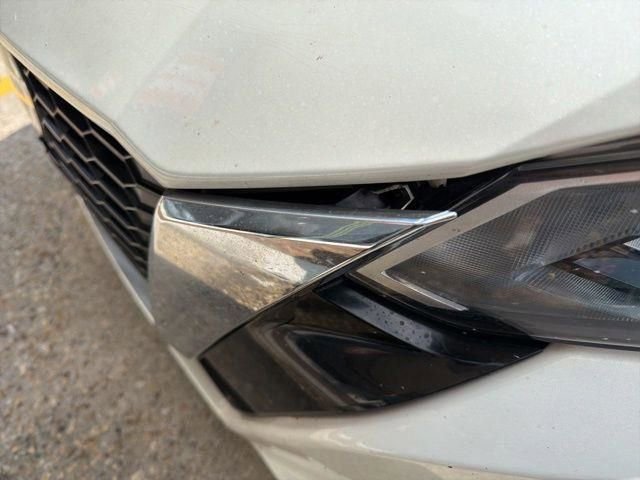 Used 2022 Nissan Altima 2.5 SV image 2