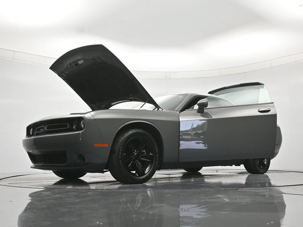 Used 2023 Dodge Challenger SXT RWD image 46