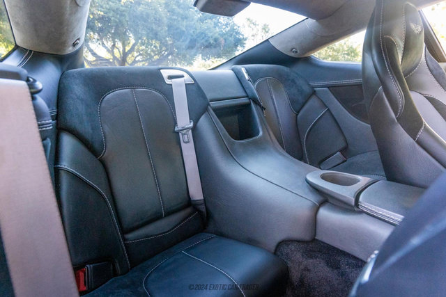 Used 2014 Aston Martin Vanquish Coupe RWD image 32