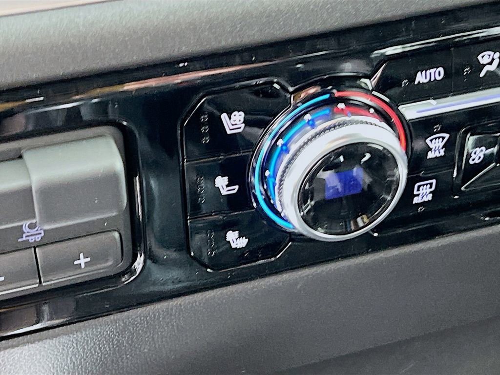 New 2026 GMC Sierra 1500 SLT w/ SLT Premium Plus Package image 20