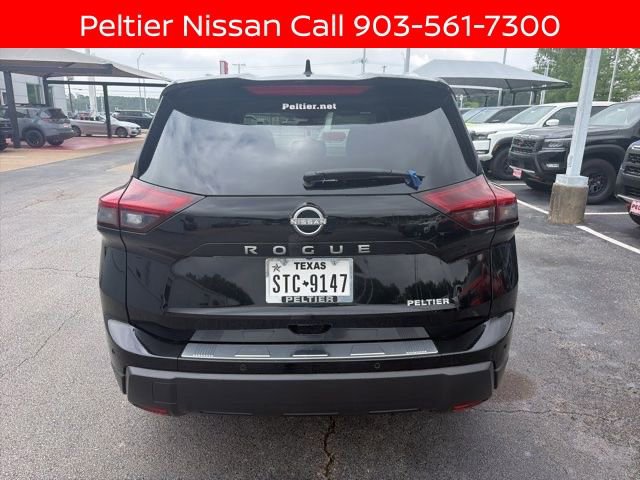 Certified 2025 Nissan Rogue SV w/ SV Premium Package FWD image 4