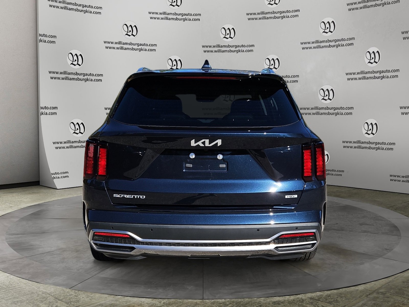 Used 2023 Kia Sorento EX image 4