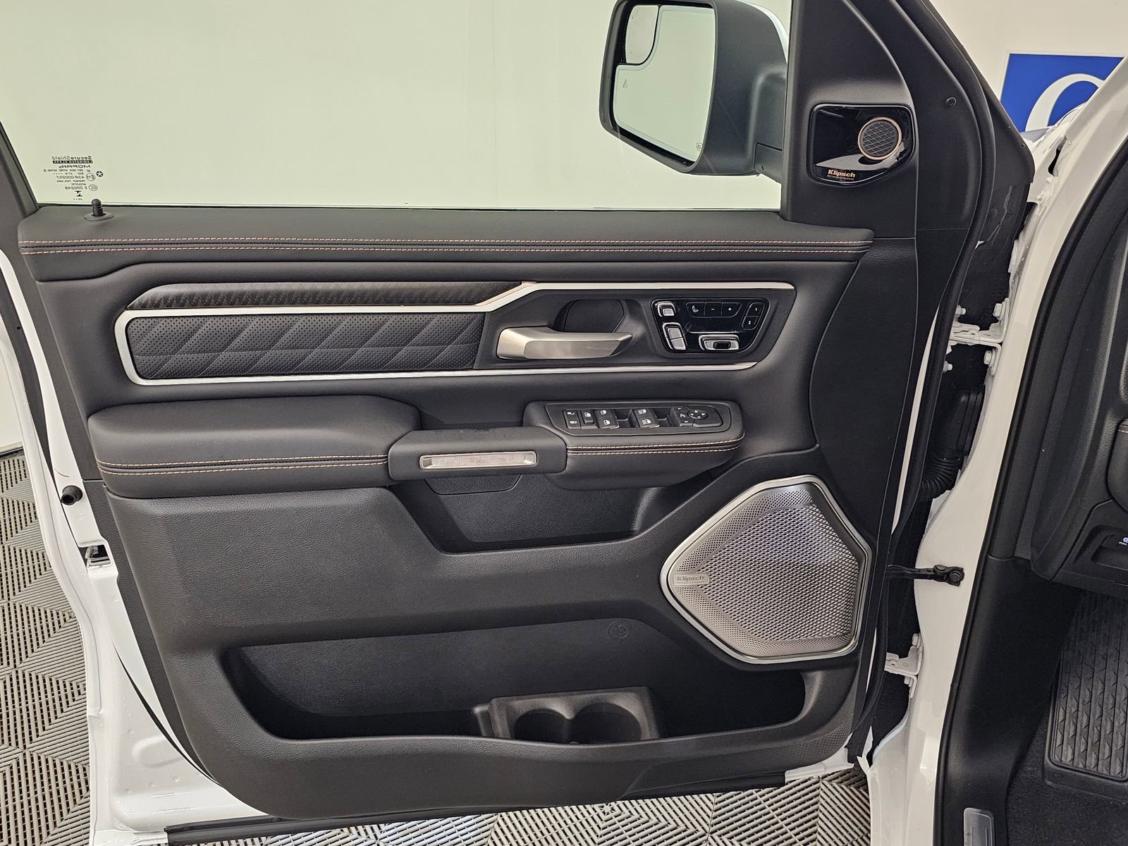 New 2026 RAM 1500 Tungsten w/ Trailer Tow Group image 9