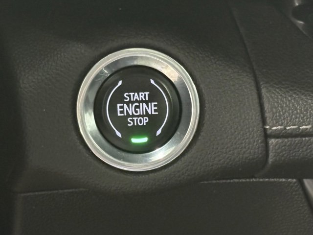 Used 2023 Buick Envision Essence w/ Sport Touring Package image 26