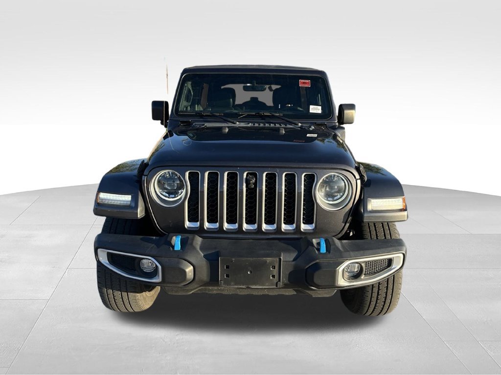 Used 2023 Jeep Wrangler Unlimited Sahara w/ Cold Weather Group AWD/4WD image 4