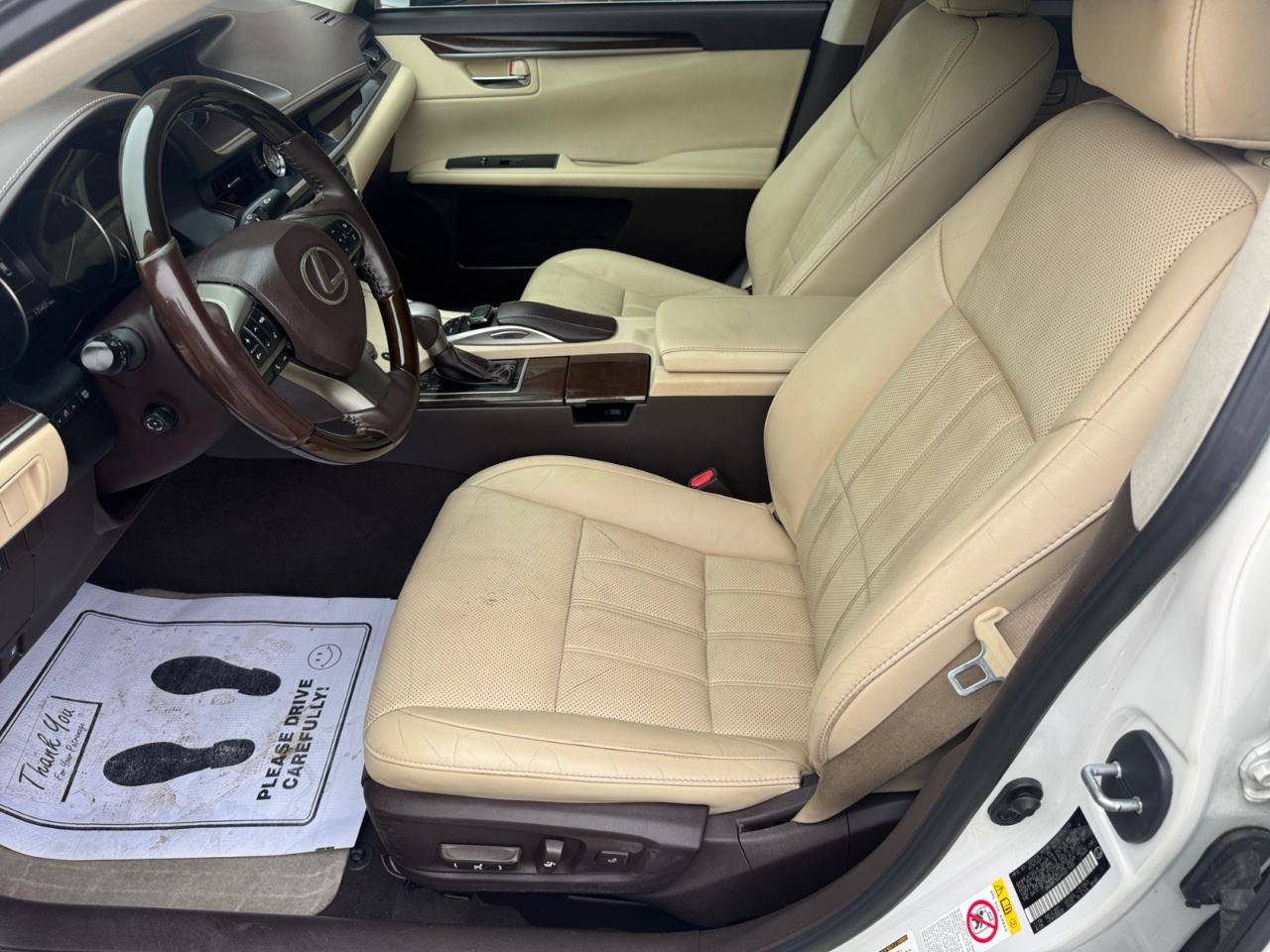 Used 2017 Lexus ES 350 w/ Luxury Package FWD image 5