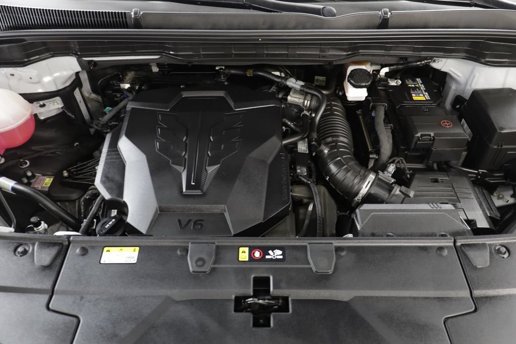 Used 2025 Kia Carnival EX FWD image 24