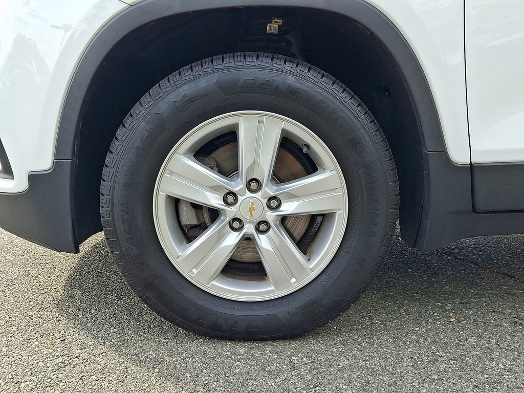 Certified 2020 Chevrolet Trax LS AWD/4WD image 8