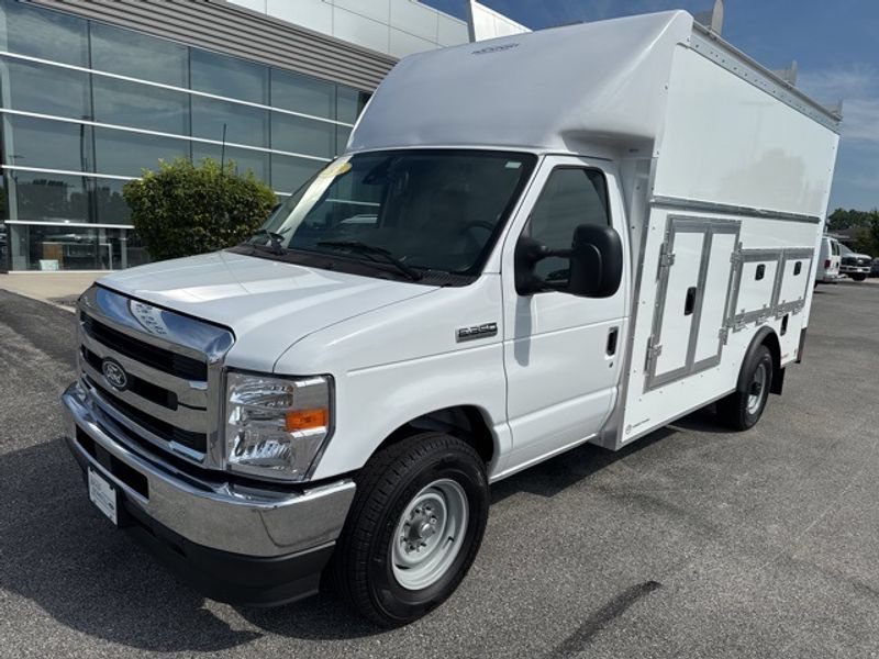 New 2026 Ford E-350 and Econoline 350 Super Duty w/ Power Equipment Group RWD image 2