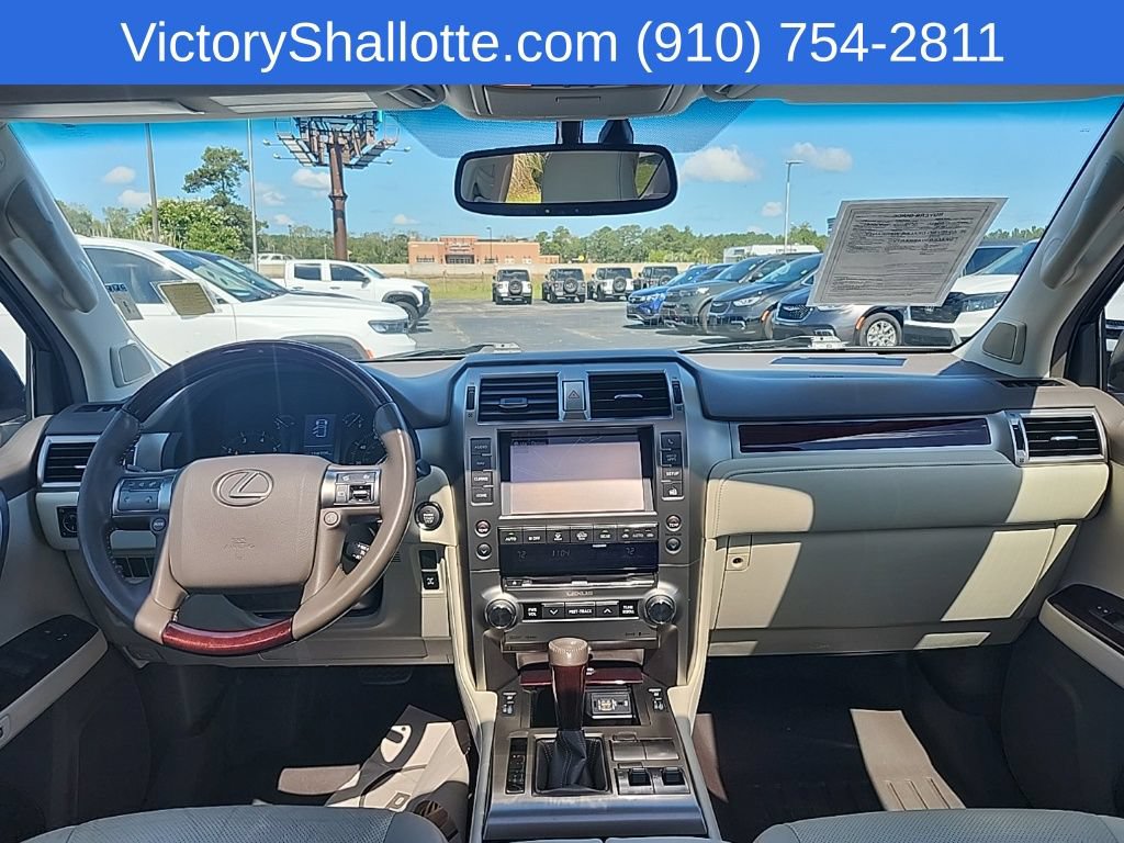 Used 2017 Lexus GX 460 Premium AWD/4WD image 4