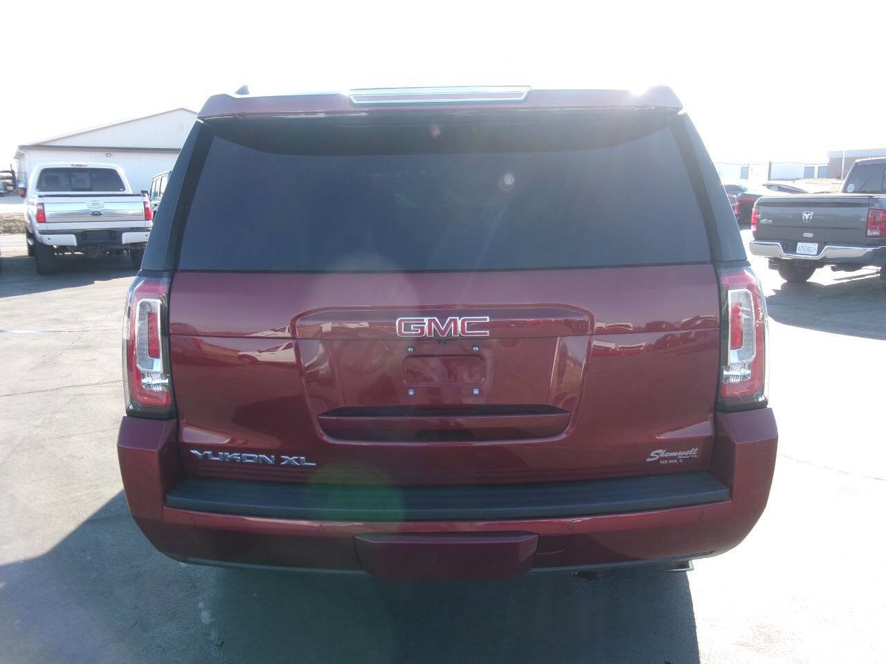 Used 2019 GMC Yukon XL SLT w/ Premium Edition image 5