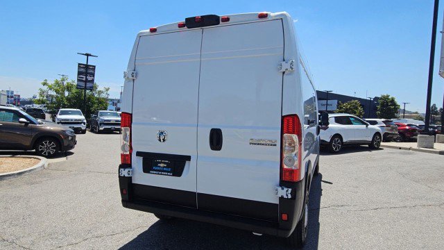 Used 2026 RAM ProMaster 2500 w/ Convenience Group FWD image 8