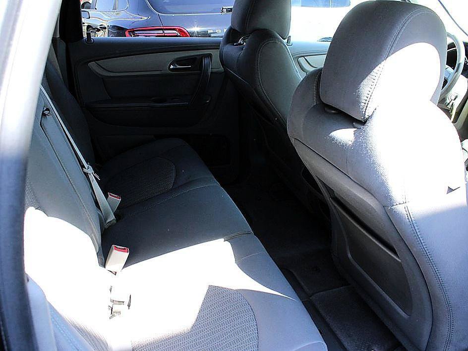 Used 2014 Chevrolet Traverse LS FWD image 16