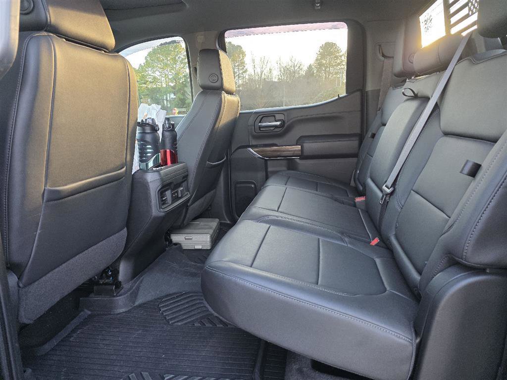 Used 2022 Chevrolet Silverado 1500 LT Trail Boss w/ Convenience Package II image 9