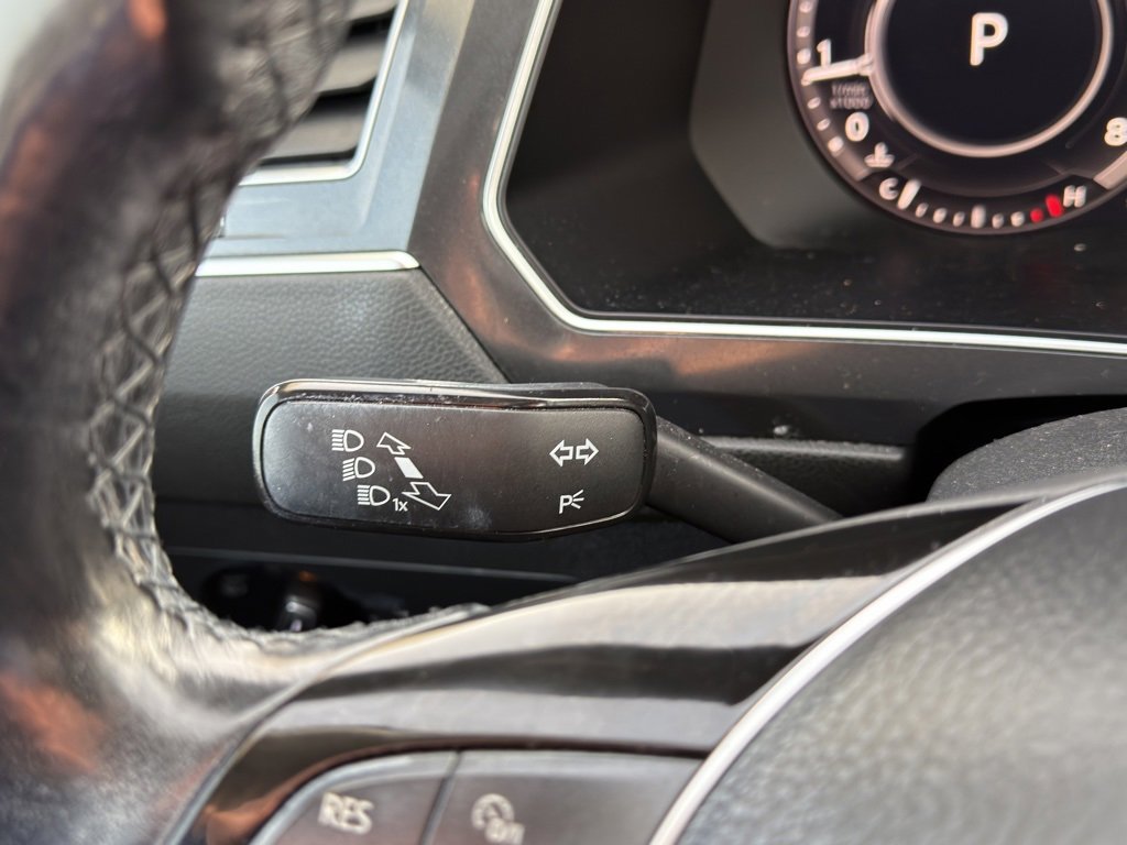 Used 2019 Volkswagen Tiguan SEL image 40
