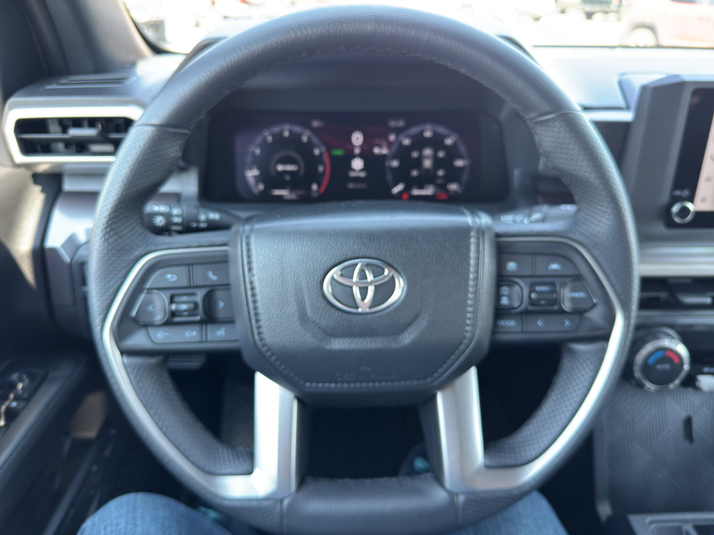 Used 2026 Toyota Tacoma TRD Off-Road AWD/4WD image 18