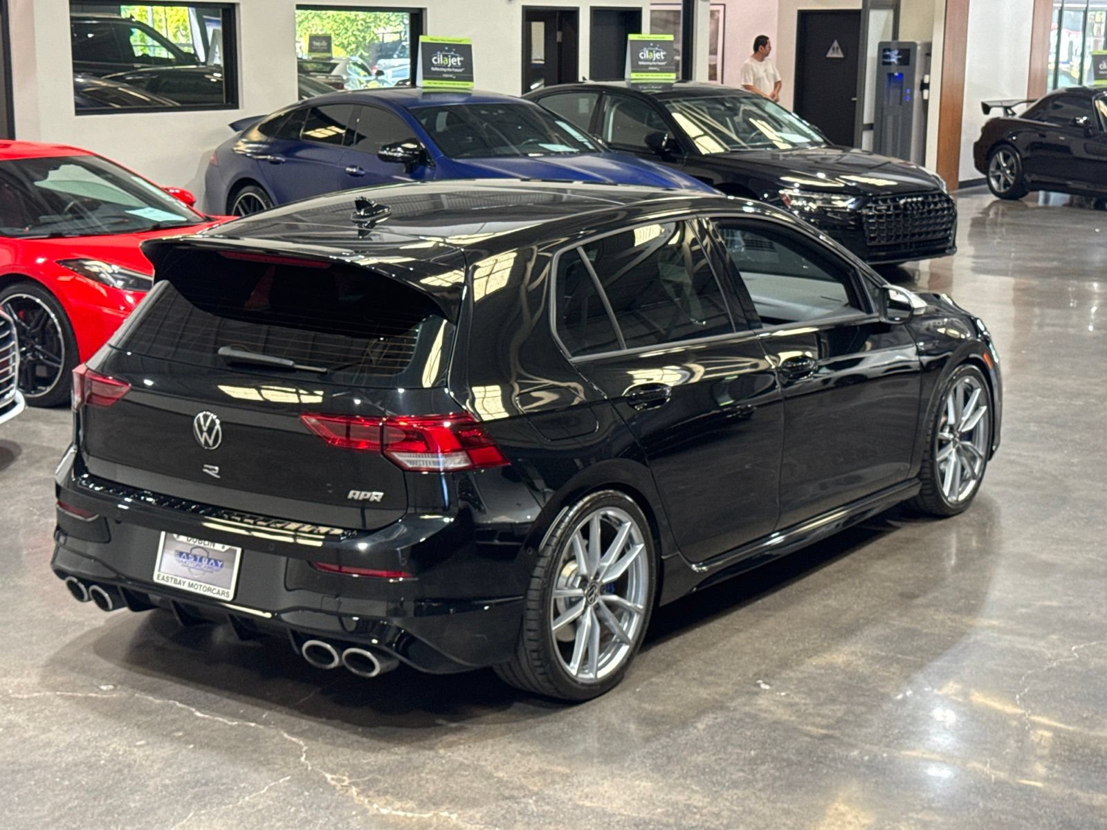 Used 2024 Volkswagen Golf R AWD/4WD image 16