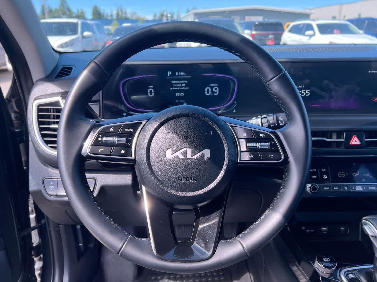 Certified 2025 Kia Seltos S AWD/4WD image 14