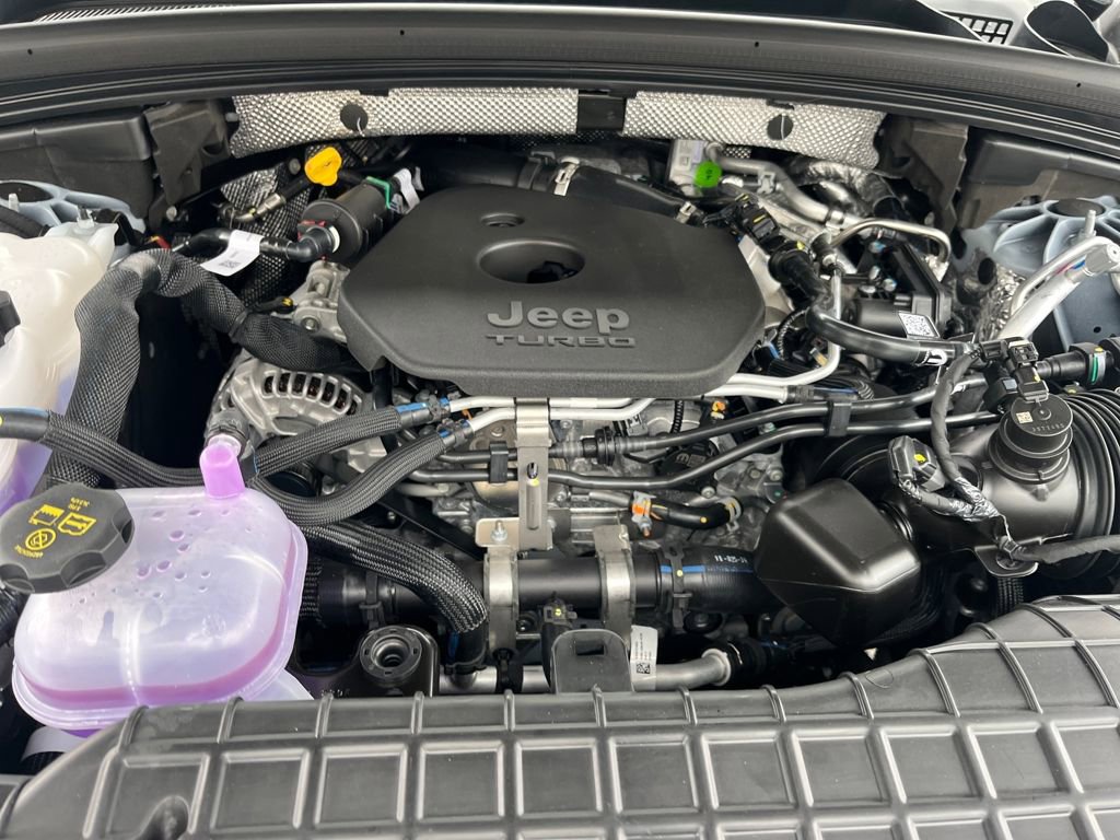 New 2026 Jeep Grand Cherokee L Limited w/ Limited Altitude Package image 3