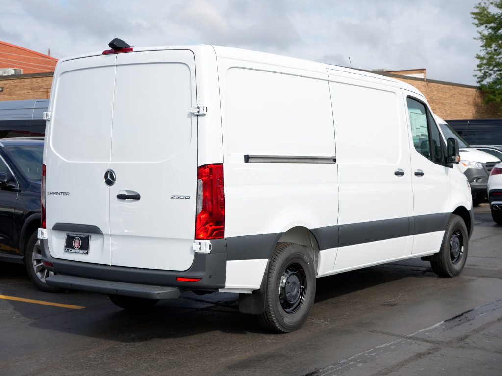 New 2026 Mercedes-Benz Sprinter 2500 image 3