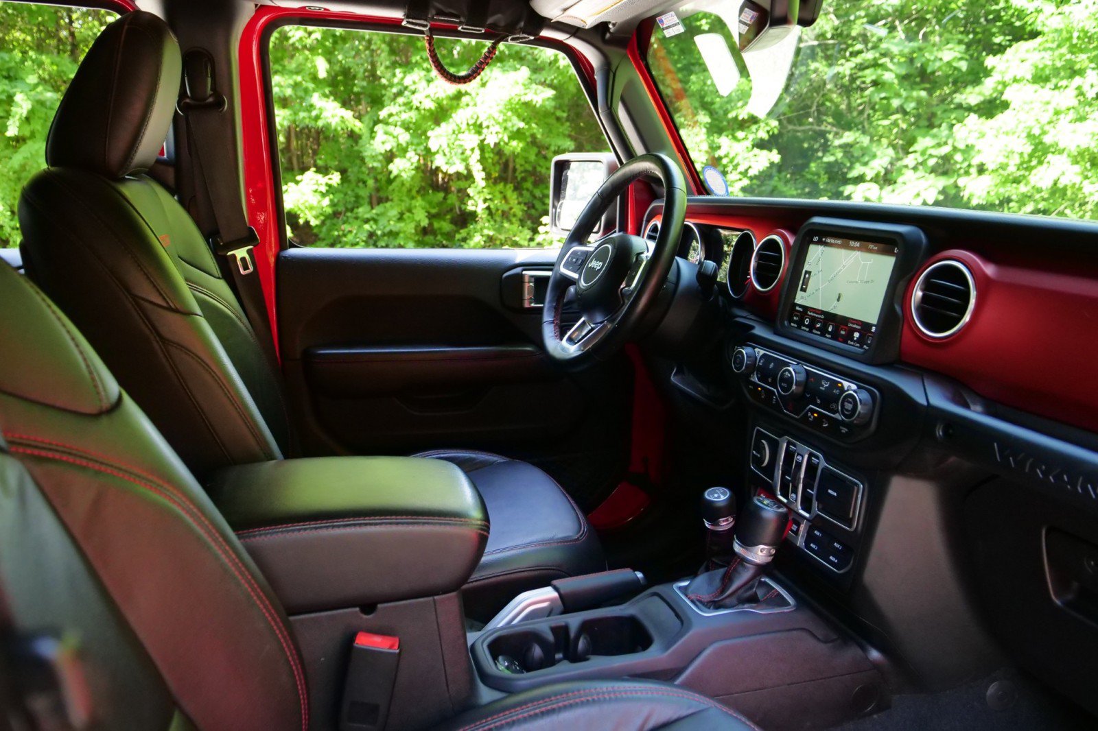Used 2018 Jeep Wrangler Unlimited Rubicon AWD/4WD image 40