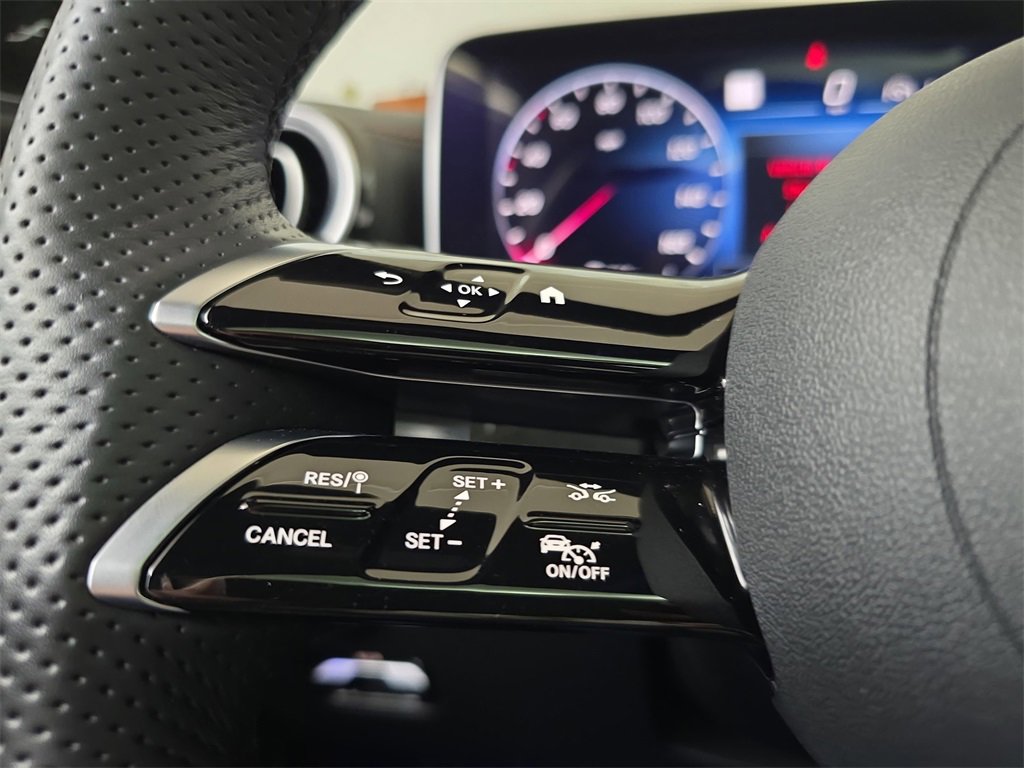 Used 2024 Mercedes-Benz C 300 4MATIC Sedan image 20