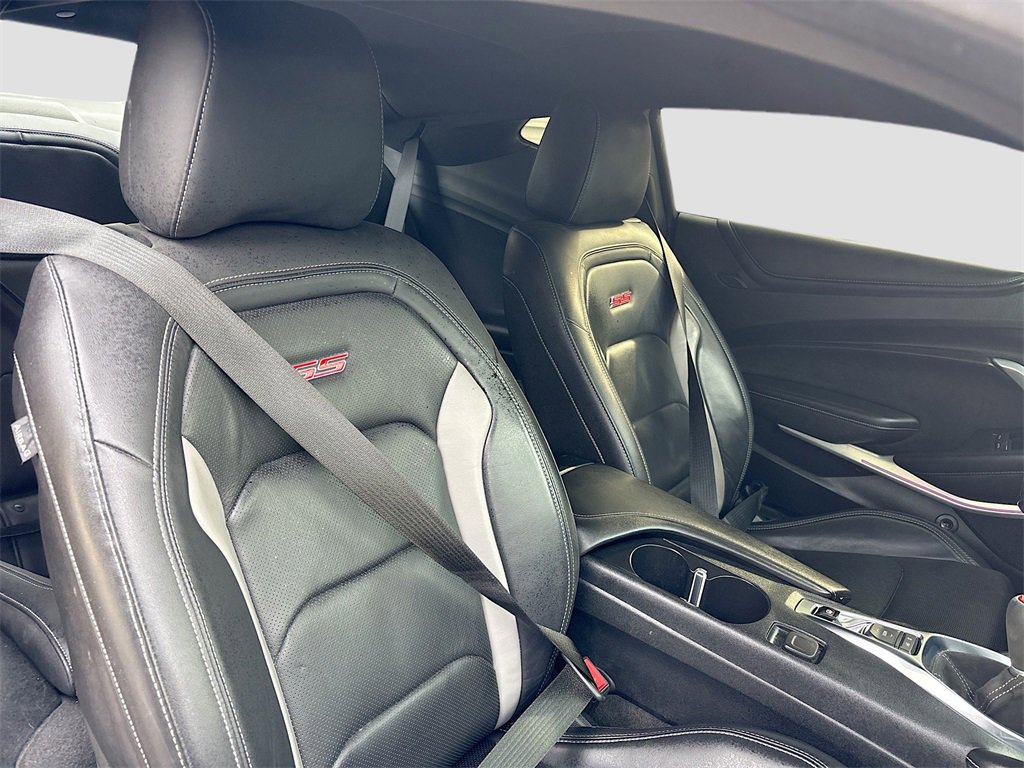 Used 2020 Chevrolet Camaro SS image 27